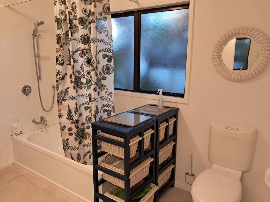 Secret Cottage Waitara Экстерьер фото