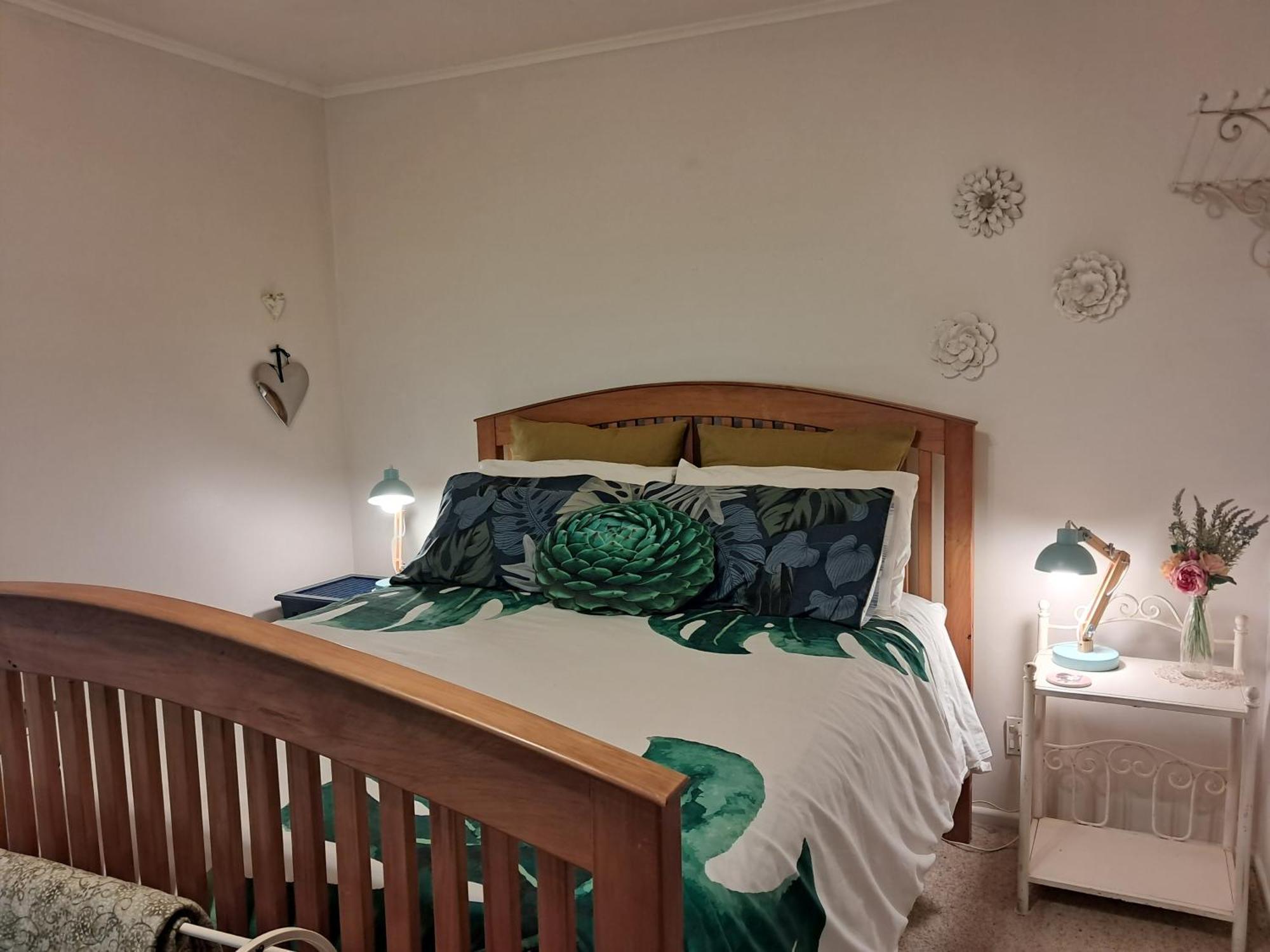 Secret Cottage Waitara Экстерьер фото